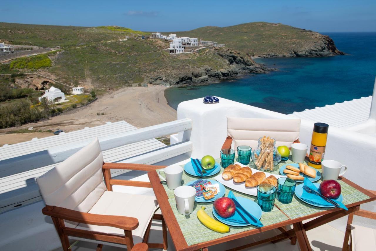 Superior Beachfront Apartment 1 With View To The Aegean Sea Panormos  エクステリア 写真