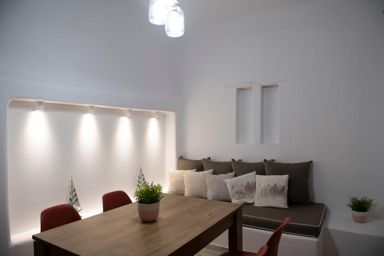 Superior Beachfront Apartment 1 With View To The Aegean Sea Panormos  エクステリア 写真