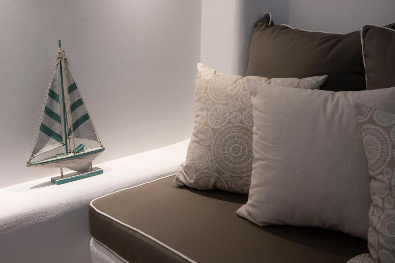 Superior Beachfront Apartment 1 With View To The Aegean Sea Panormos  エクステリア 写真